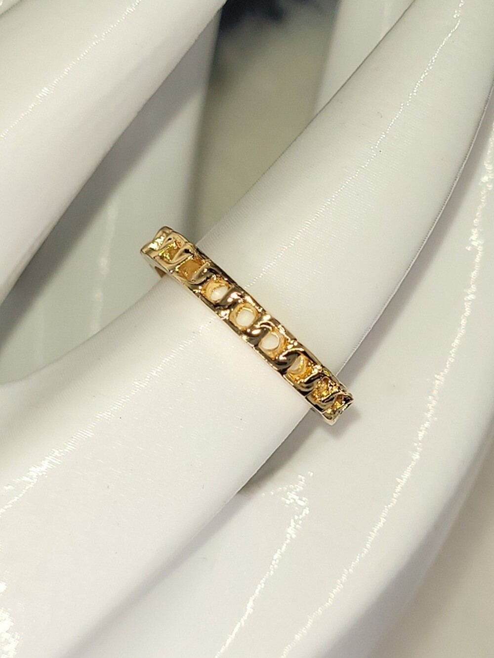 $1 | 6+ | Chain Link Ring | Adjustable